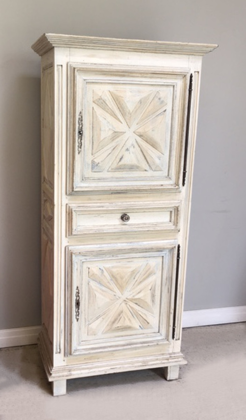 FRENCH ANTIQUE CUPBOARD